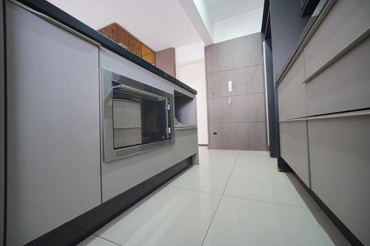 Cozinha  de apartamento para alugar com 2 quartos, 76m² em Barreiros, São José