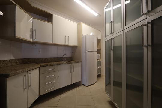 Cozinha - Armários de apartamento para alugar com 3 quartos, 149m² em Marechal Rondon, Canoas