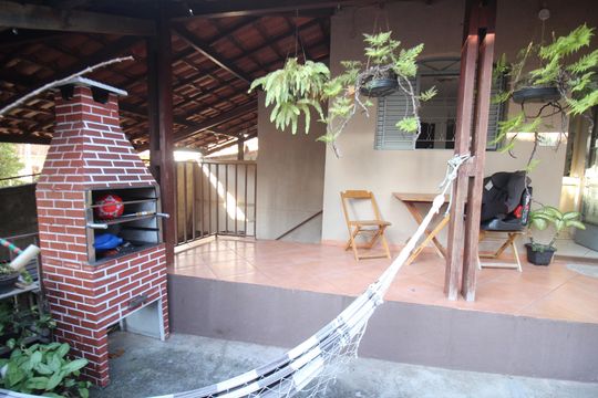 Quintal de casa à venda com 3 quartos, 378m² em Havaí, Belo Horizonte