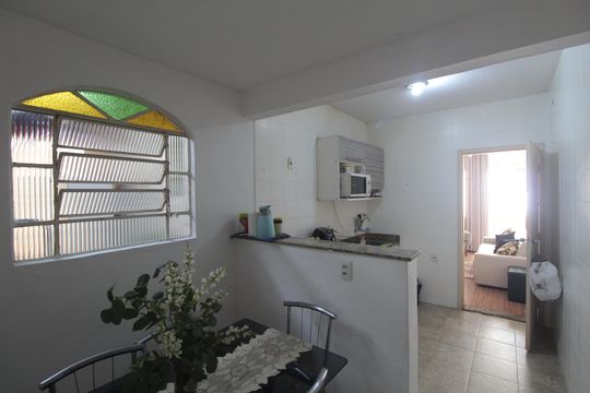 Cozinha e Copa de casa de condomínio para alugar com 2 quartos, 65m² em Santa Monica, Belo Horizonte