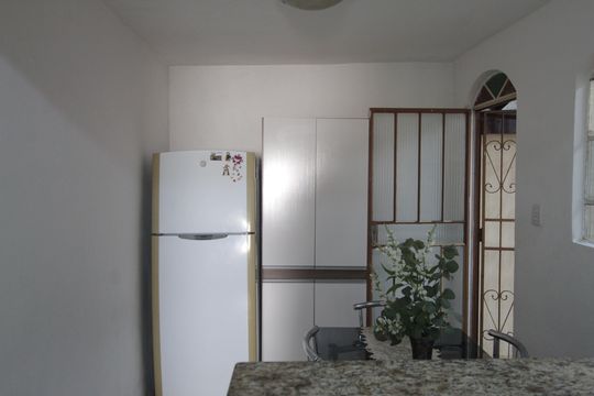 Cozinha e Copa de casa de condomínio para alugar com 2 quartos, 65m² em Santa Monica, Belo Horizonte