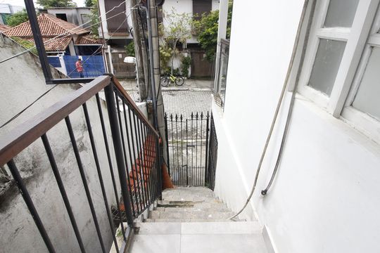 Área externa de casa para alugar com 3 quartos, 100m² em Centro, Cabo Frio