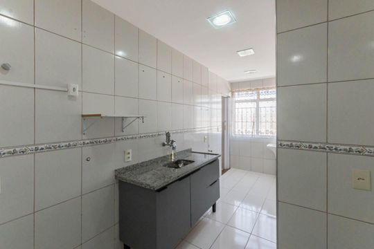 Cozinha de apartamento para alugar com 3 quartos, 93m² em Grajaú, Rio de Janeiro