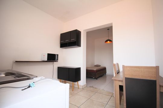 Kitnet de kitnet/studio para alugar com 1 quarto, 20m² em Jardim Monte Kemel, São Paulo