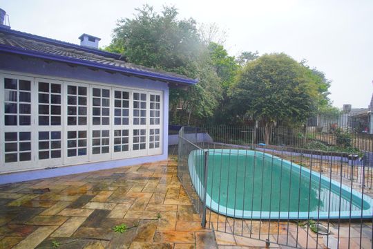 Piscina de casa para alugar com 4 quartos, 390m² em Petrópolis, Novo Hamburgo