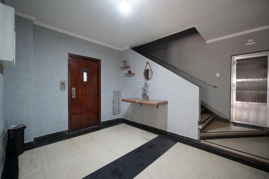 Hall de entrada de apartamento para alugar com 2 quartos, 84m² em Liberdade, São Paulo