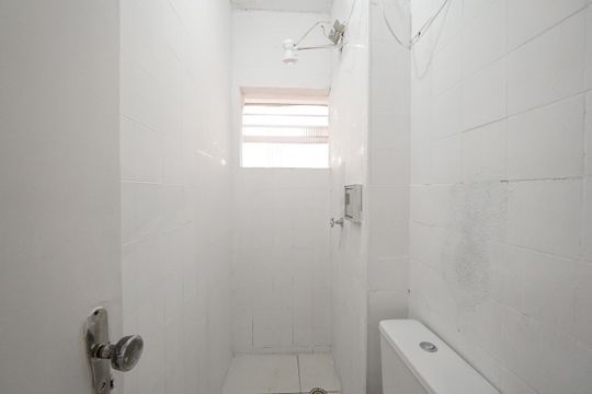 Banheiro de apartamento para alugar com 2 quartos, 84m² em Liberdade, São Paulo