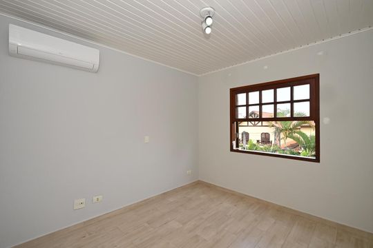 Suíte de casa de condomínio para alugar com 3 quartos, 193m² em Campo Limpo, São Paulo