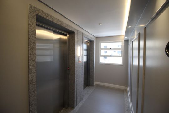 Área comum de apartamento para alugar com 2 quartos, 63m² em Auxiliadora, Porto Alegre