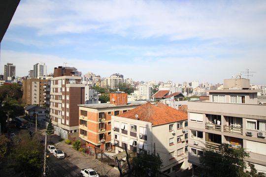 Vista de apartamento para alugar com 2 quartos, 63m² em Auxiliadora, Porto Alegre