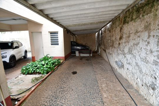 Garagem de apartamento para alugar com 3 quartos, 93m² em Cambuí, Campinas