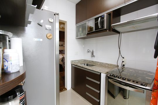 Cozinha de apartamento à venda com 2 quartos, 62m² em Lagoinha, Belo Horizonte