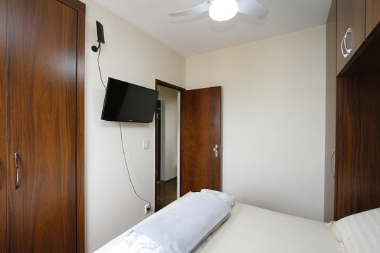 Quarto 2 de apartamento à venda com 2 quartos, 62m² em Lagoinha, Belo Horizonte