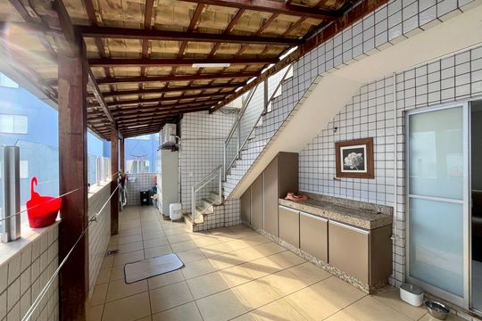 Apartamento à venda com 4 quartos, 225m² em Fernão Dias, Belo Horizonte