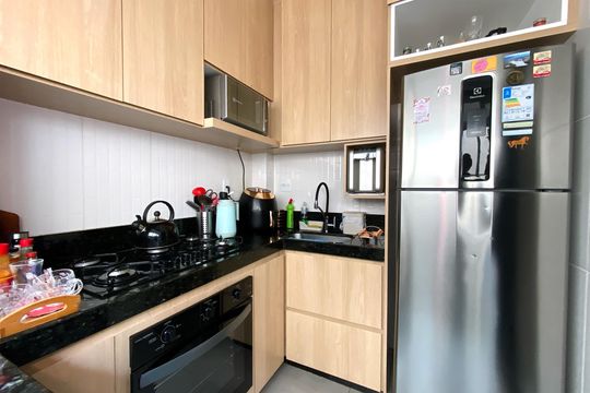 Cozinha de apartamento à venda com 3 quartos, 90m² em Cidade Nova, Belo Horizonte