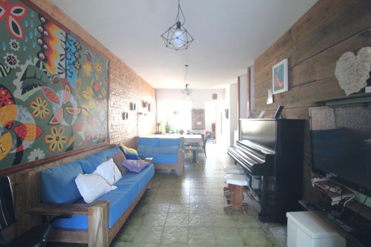 Sala de casa à venda com 3 quartos, 150m² em Cidade Dutra, São Paulo