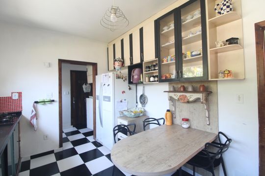 Cozinha de casa à venda com 3 quartos, 150m² em Cidade Dutra, São Paulo