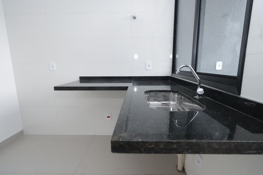 Cozinha de apartamento para alugar com 1 quarto, 38m² em Vila Esperança, São Paulo