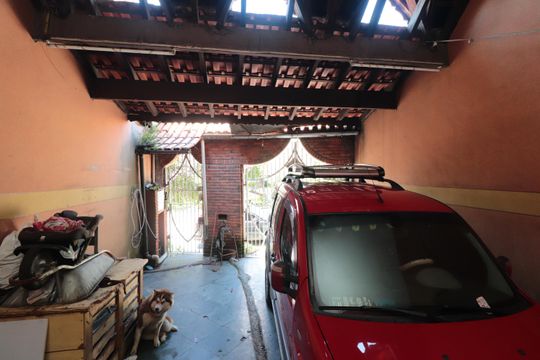 Garagem de casa à venda com 4 quartos, 125m² em Vila Regina, São Paulo