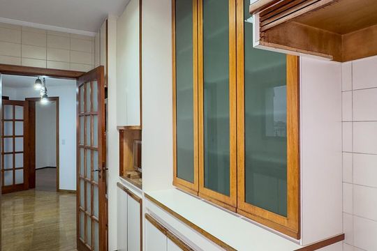 Cozinha de apartamento para alugar com 4 quartos, 214m² em Planalto Paulista, São Paulo