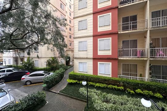 Vista do Quarto 2 de apartamento para alugar com 3 quartos, 65m² em Baeta Neves, São Bernardo do Campo