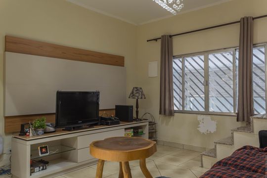Casa à venda com 4 quartos, 244m² em Alves Dias, São Bernardo do Campo