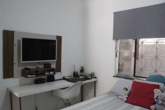 Casa à venda com 2 quartos, 100m² em Jacarepaguá, Rio de Janeiro