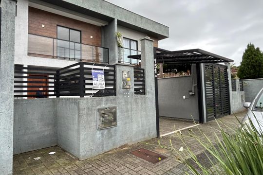 Fachada de casa para alugar com 3 quartos, 150m² em Rio Tavares, Florianópolis