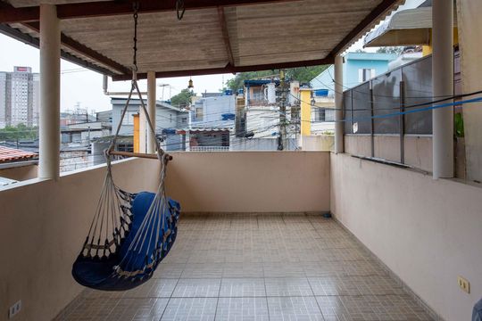 Varanda de casa à venda com 4 quartos, 125m² em Taboão, Diadema