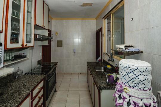 Cozinha de apartamento à venda com 3 quartos, 130m² em Santa Amelia, Belo Horizonte