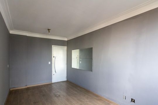 Sala de apartamento à venda com 2 quartos, 57m² em Jardim Bom Clima, Guarulhos
