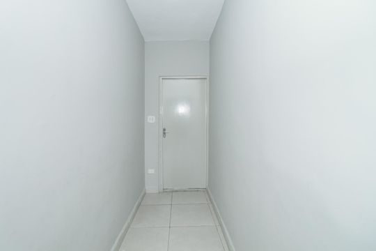 Entrada de kitnet/studio para alugar com 1 quarto, 32m² em Vila Nova Cachoeirinha, São Paulo