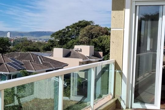 Varanda de casa de condomínio à venda com 4 quartos, 415m² em  Chácara Nações, Valinhos