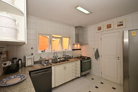 Cozinha de casa de condomínio à venda com 4 quartos, 314m² em Fazenda Morumbi, São Paulo