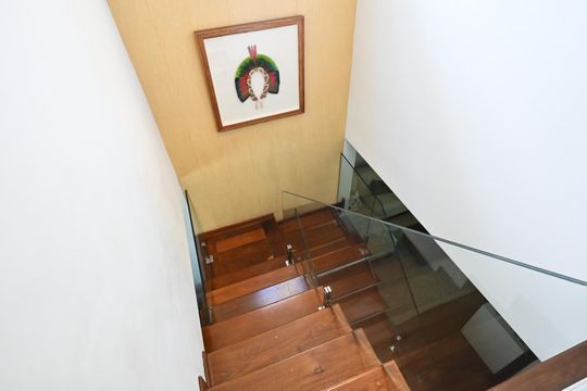 Escada de casa de condomínio à venda com 4 quartos, 314m² em Fazenda Morumbi, São Paulo