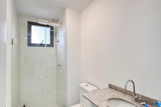 Banheiro de apartamento para alugar com 2 quartos, 40m² em Vila Nova Conceição, São Paulo