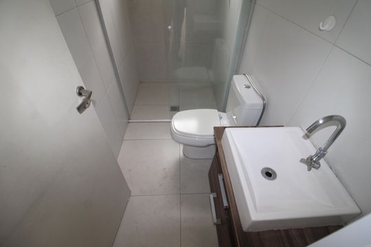 Banheiro de apartamento à venda com 2 quartos, 52m² em Lauzane Paulista, São Paulo