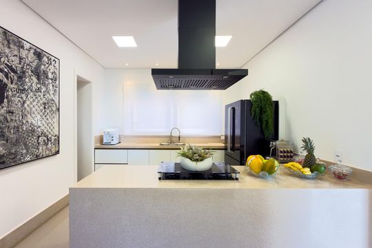 Cozinha de casa de condomínio à venda com 4 quartos, 574m² em Alphaville, Santana de Parnaíba