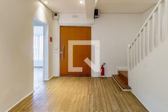 Casa à venda com 5 quartos, 325m² em Pinheiros, São Paulo