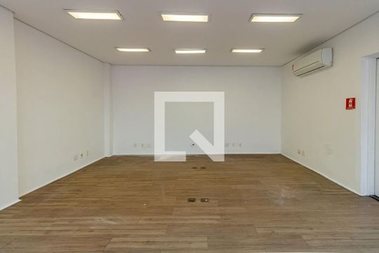 Casa à venda com 5 quartos, 325m² em Pinheiros, São Paulo