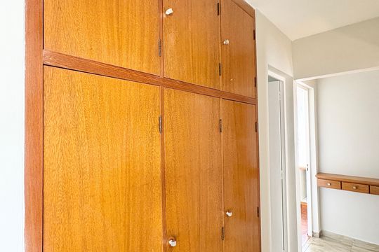 Corredor de apartamento à venda com 3 quartos, 65m² em Moinho Velho, São Paulo