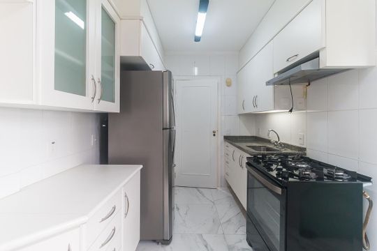 Cozinha de apartamento para alugar com 3 quartos, 93m² em Vila Oliveira, Mogi das Cruzes