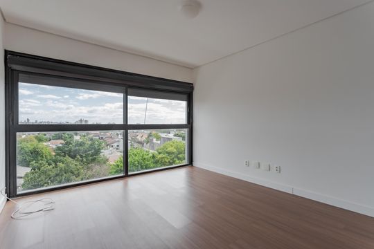 Suíte de apartamento para alugar com 2 quartos, 87m² em Cristo Redentor, Porto Alegre