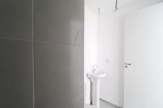 Banheiro  de apartamento para alugar com 1 quarto, 24m² em Barra Funda, São Paulo