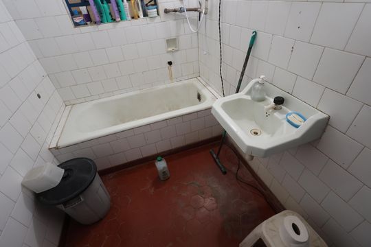 Banheiro de casa à venda com 2 quartos, 300m² em Vila Clementino, São Paulo