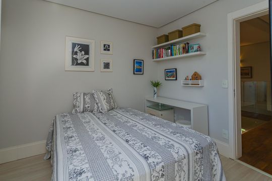 Suíte 4 de casa de condomínio para alugar com 4 quartos, 311m² em Lomba do Pinheiro, Porto Alegre