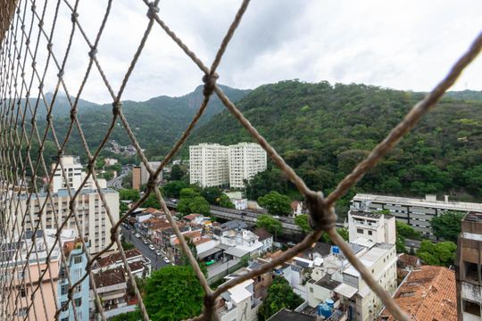 Vista Sala de apartamento à venda com 2 quartos, 67m² em Rio Comprido, Rio de Janeiro