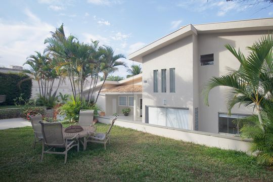 Quintal de casa à venda com 4 quartos, 1000m² em Garças, Belo Horizonte