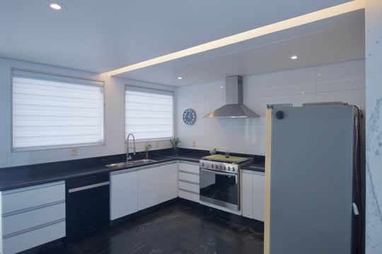 Cozinha de casa à venda com 4 quartos, 1000m² em Garças, Belo Horizonte