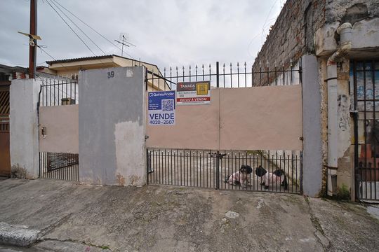 Fachada de casa à venda com 3 quartos, 100m² em Vila Bauab, São Paulo